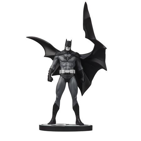 Weekly Pull list - BATMAN BY JORGE JIMENEZ BLACK & WHITE 1:10 STATUE