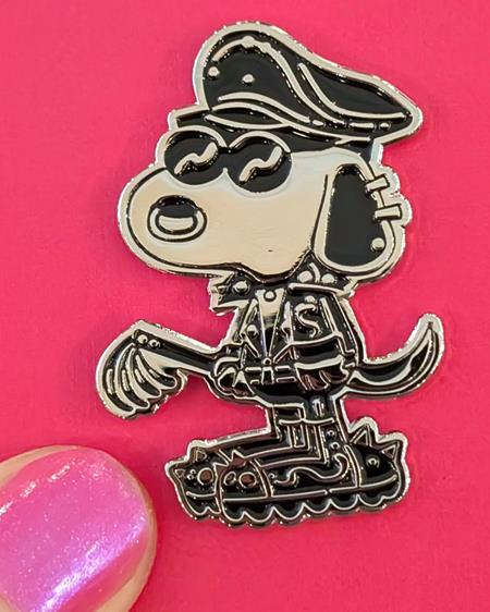 Weekly Pull list - SNOOP OF FINLAND ENAMEL PIN